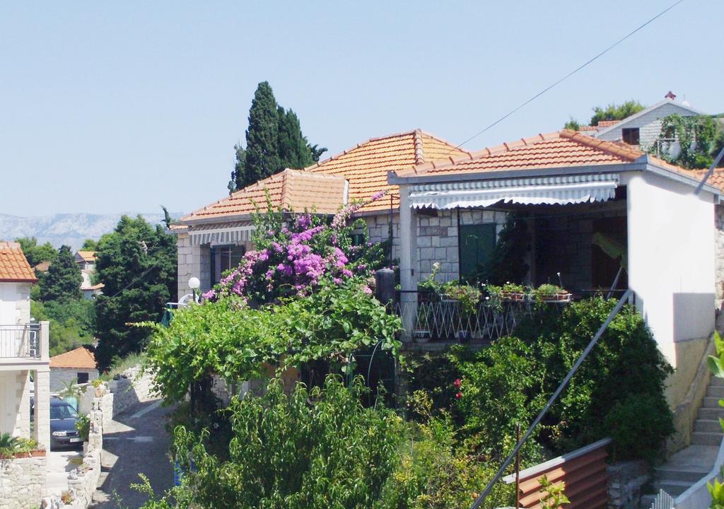 Apartments Gorana Splitska Exterior photo